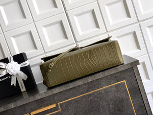 Chanel Maxi Flapbag Grained calfskin & gold-tone metal AS6233 Crocodile pattern Green - Default Title - View 4