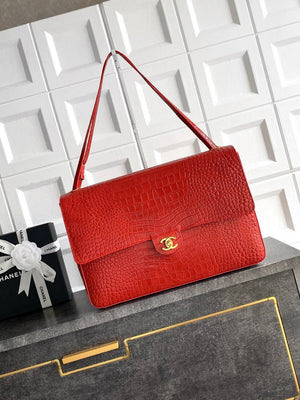 Chanel Maxi Flapbag Grained calfskin & gold-tone metal AS6233 Crocodile pattern Red - Default Title - View 1
