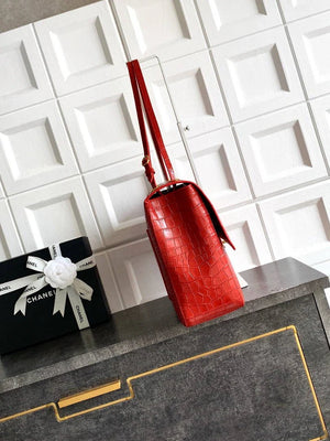 Chanel Maxi Flapbag Grained calfskin & gold-tone metal AS6233 Crocodile pattern Red - Default Title - View 2