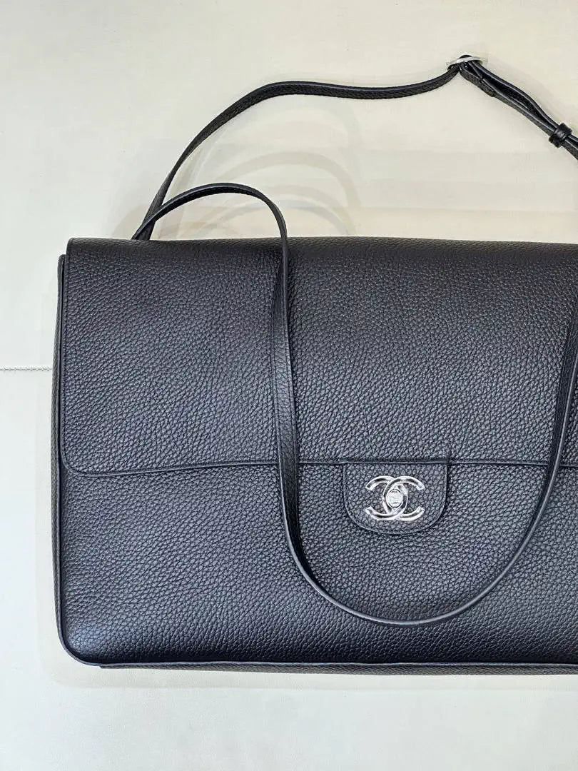 Chanel Maxi Flapbag Grained calfskin & gold-tone metal AS6233 Black - Gold - View 4
