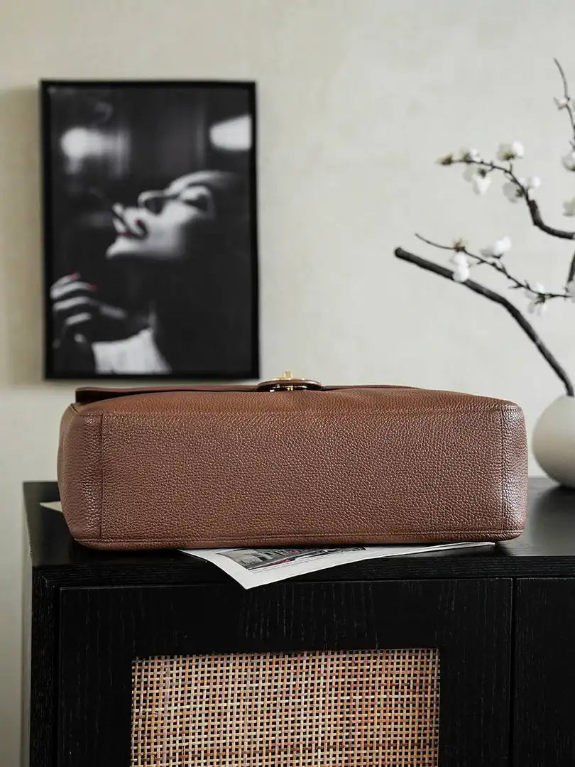 Chanel Maxi Flapbag Grained calfskin & gold-tone metal AS6233 Gold Brown - Gold - View 5