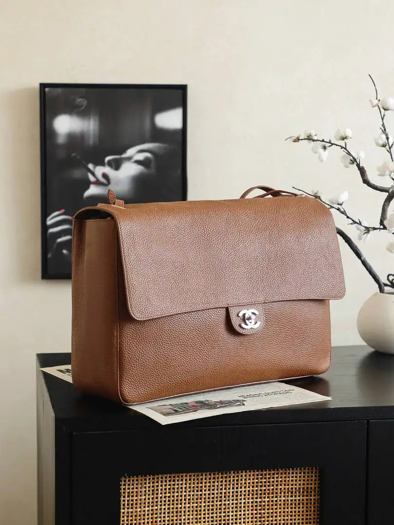 Chanel Maxi Flapbag Grained calfskin & gold-tone metal AS6233 Gold Brown - Gold - View 11