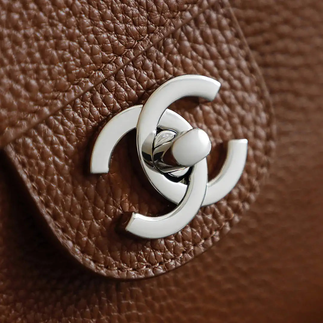 Chanel Maxi Flapbag Grained calfskin & gold-tone metal AS6233 Gold Brown - Gold - View 16