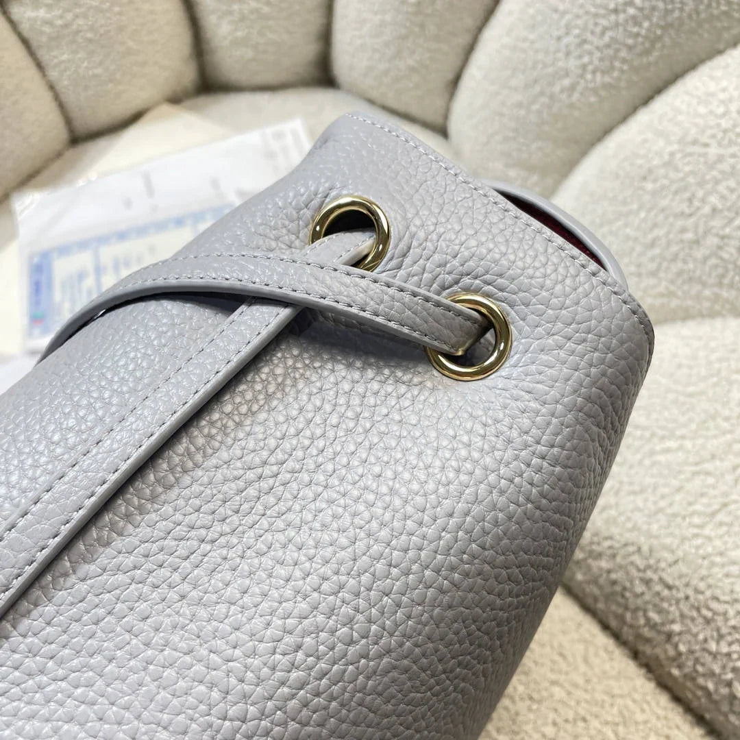 Chanel Maxi Flapbag Grained calfskin & gold-tone metal AS6233 Light Gray - Gold - View 6
