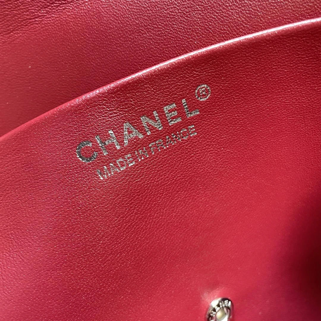 Chanel Maxi Flapbag Grained calfskin & gold-tone metal AS6233 Light Gray - Gold - View 16