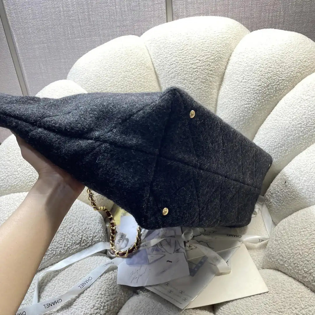 Chanel Maxi Shopping Bag Wool & Gold-Tone Metal AS5852 Black