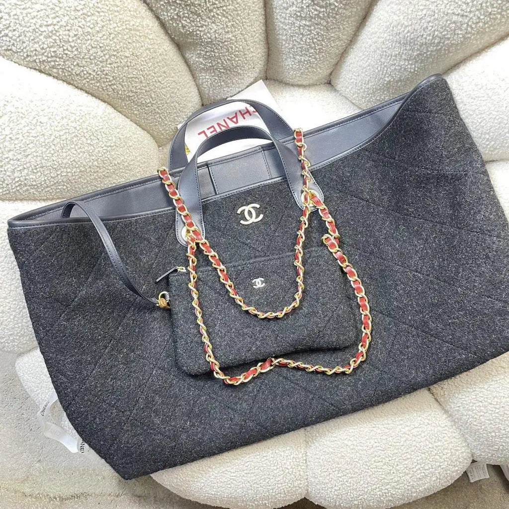 Chanel Maxi Shopping Bag Wool & Gold-Tone Metal AS5852 Black