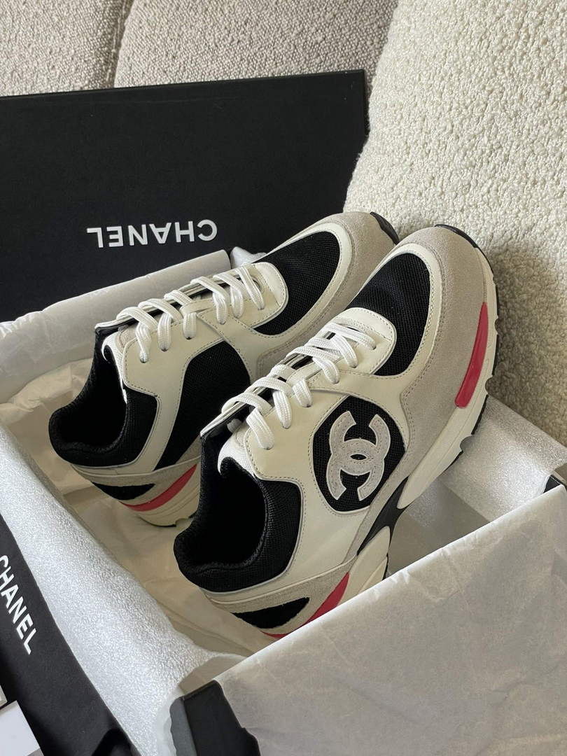 Chanel Men Women's Sneaker Shoes Calfskin G39066