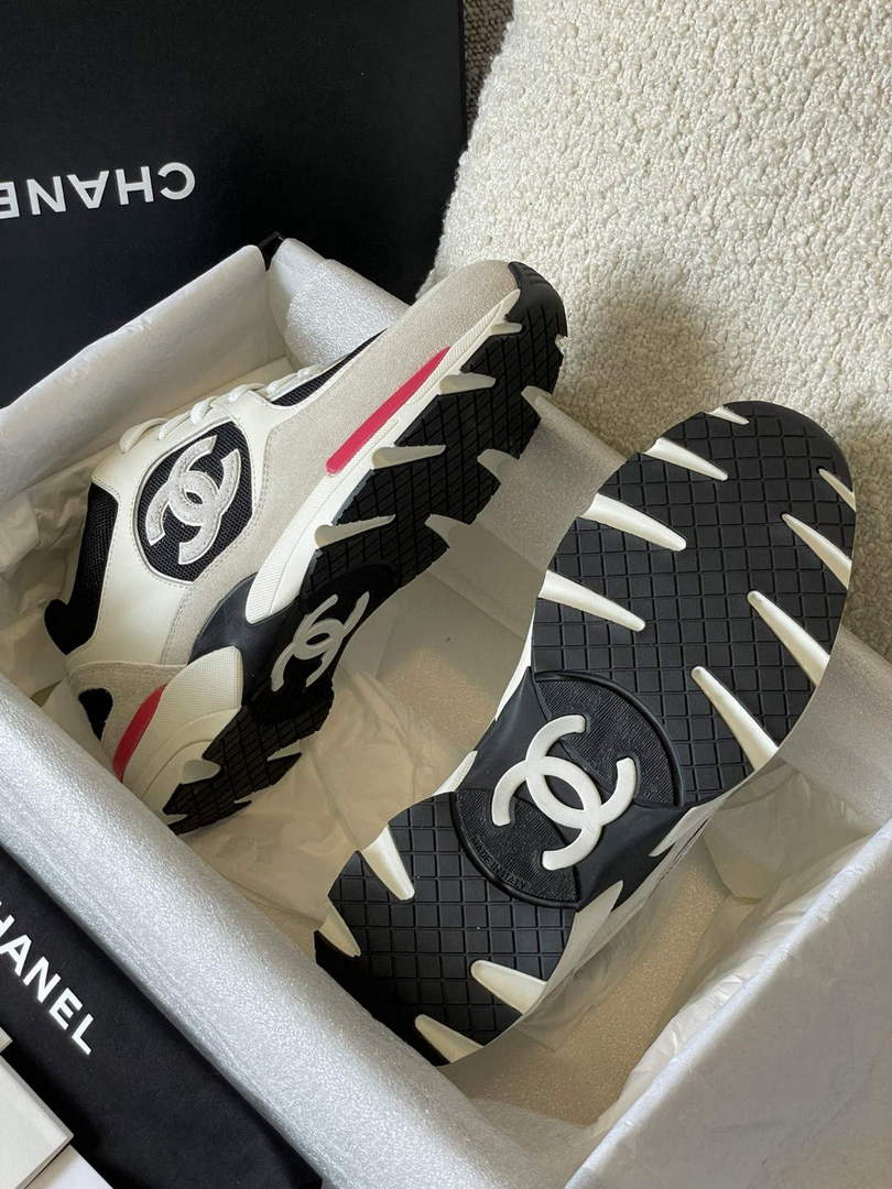Chanel Men Women's Sneaker Shoes Calfskin G39066