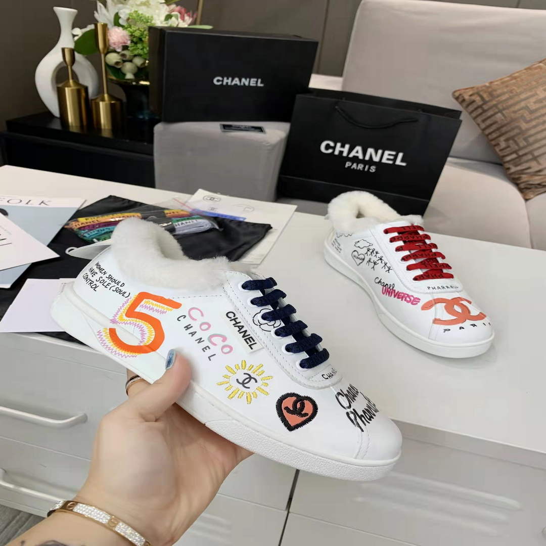 Chanel Men Women's Sneaker Wholsale Chanel x Pharrell Shoes Lambskin C90089