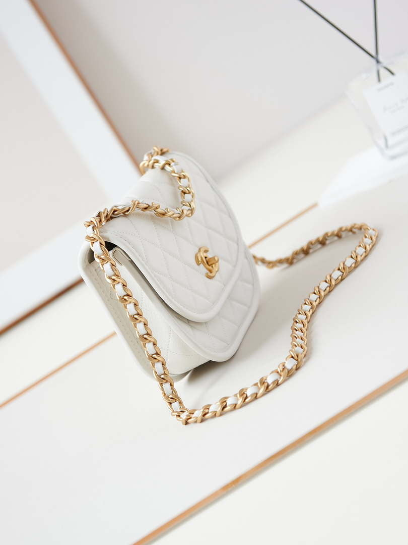 Chanel Messenger Bag Calfskin & Gold-Tone Metal AS4845 White Lambskin