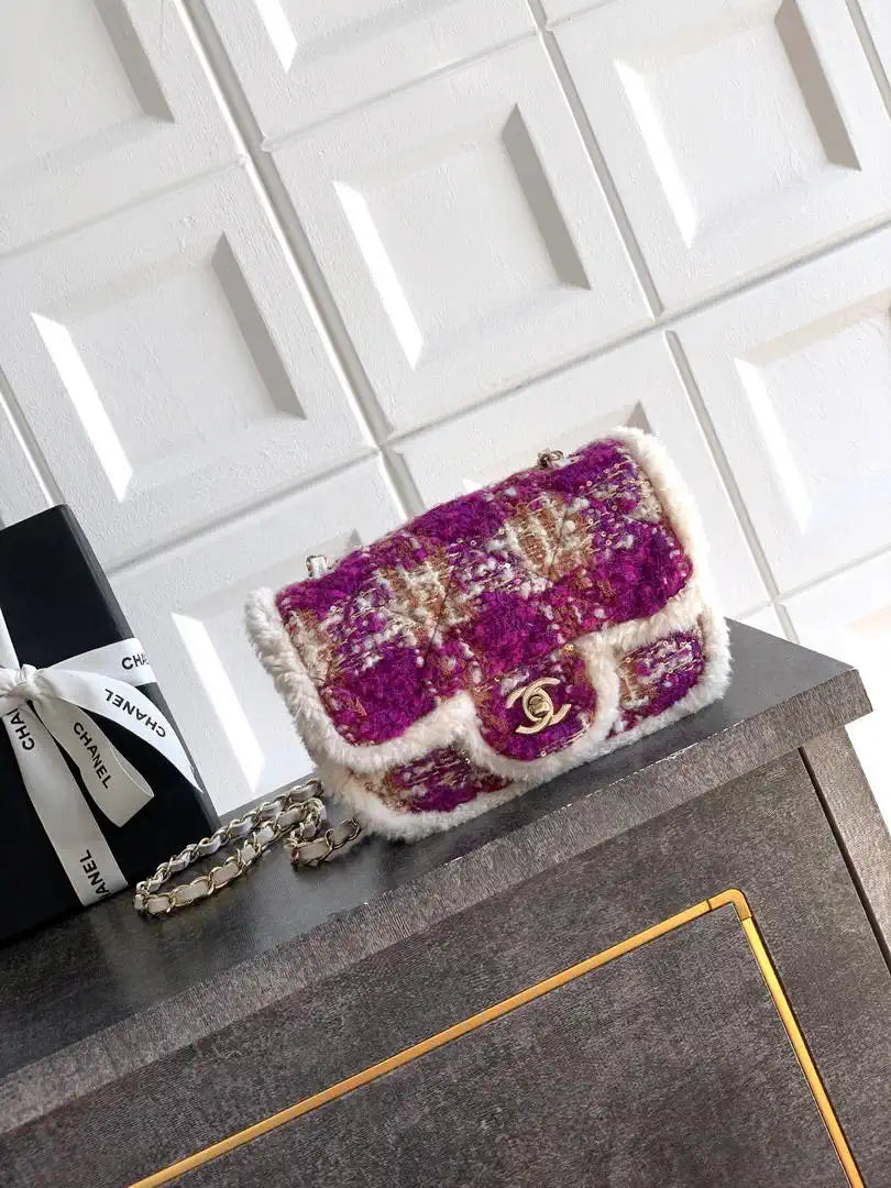 Chanel  Mini Tweed Shearling Lambskin & Gold-Tone Metal AS5685 Fuschia Pink