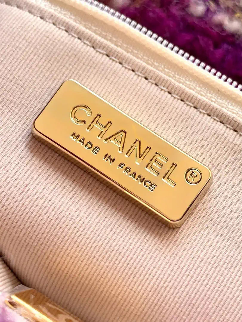 Chanel  Mini Tweed Shearling Lambskin & Gold-Tone Metal AS5685 Fuschia Pink