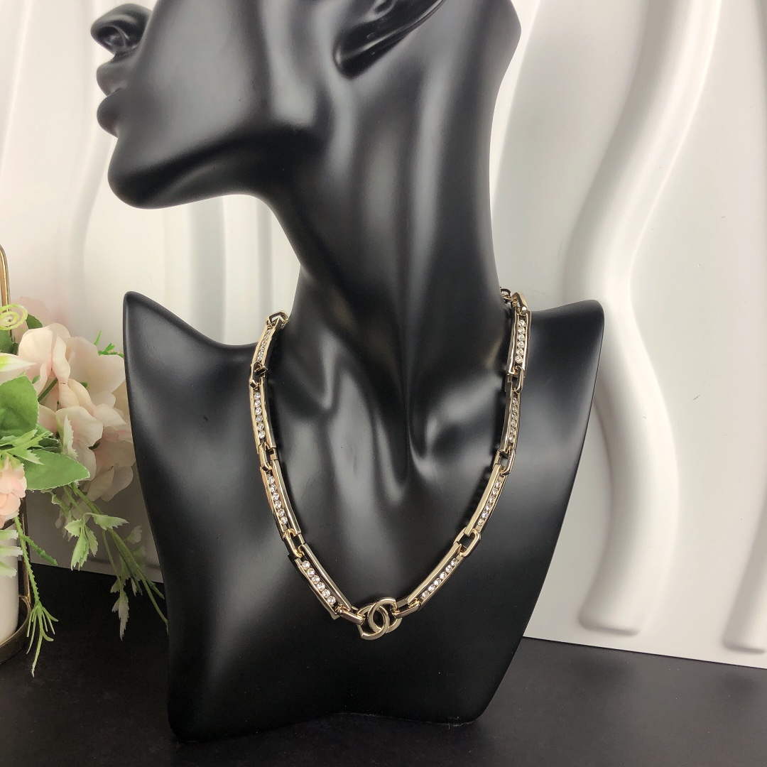 Chanel Necklace Fashion Designer Jewelry CC32130