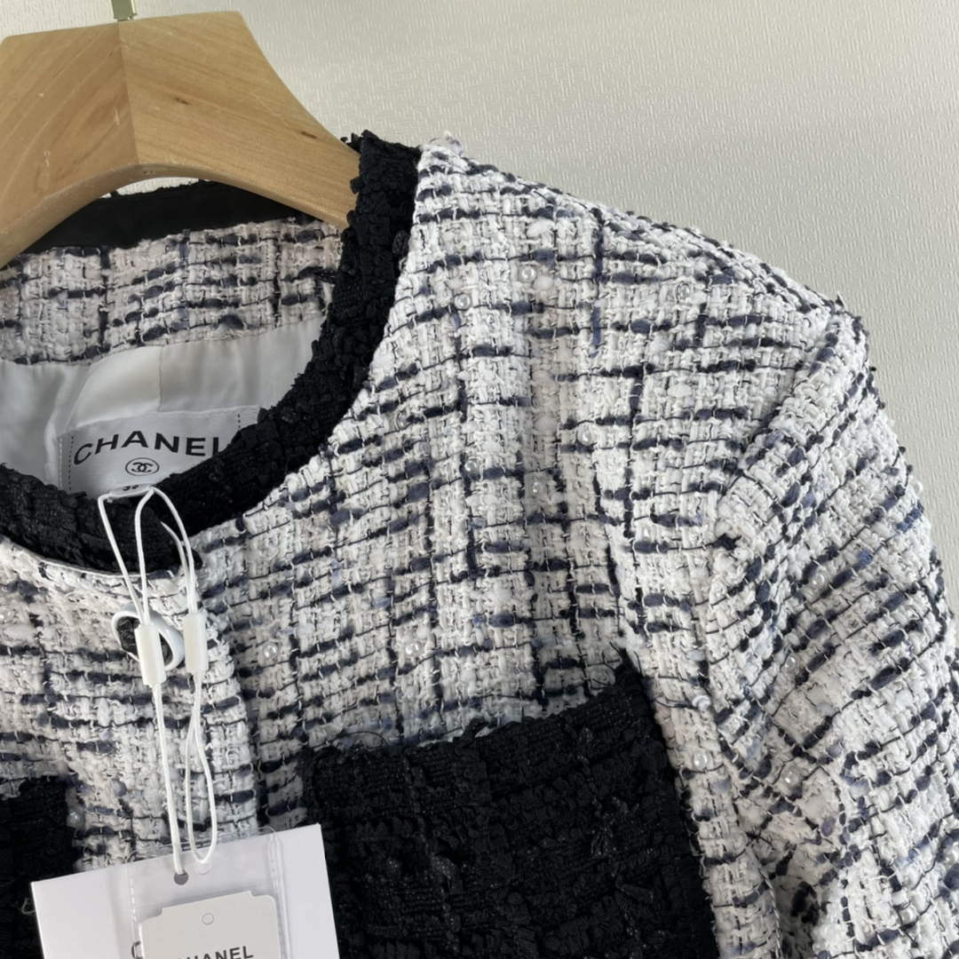 Chanel P73609 Women's Fashion Clothing Jacket C58711