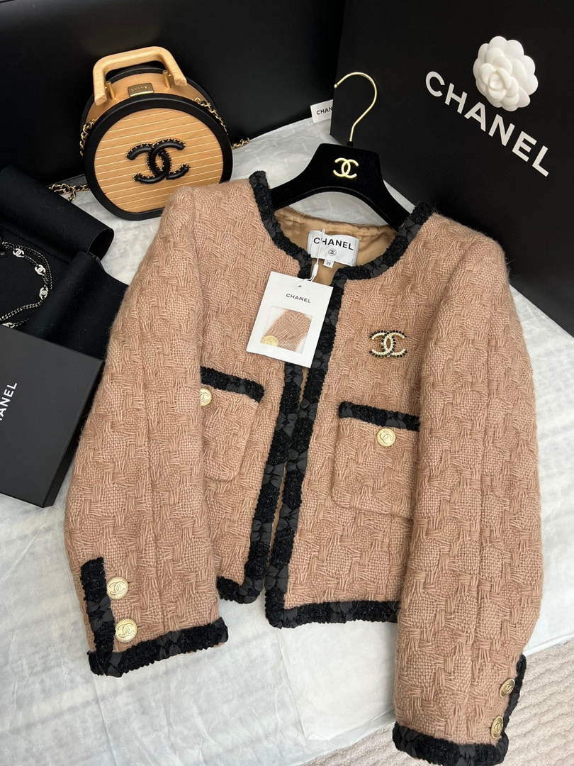 Chanel P73609 Women's Fashion Clothing Jacket C58712