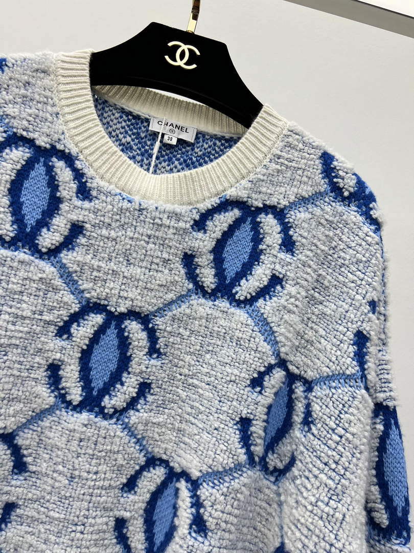 Chanel P73609 Women's Fashion Clothing Sweater C58712