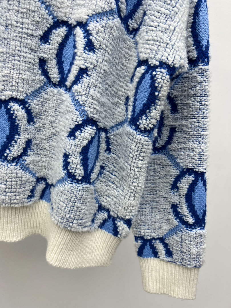 Chanel P73609 Women's Fashion Clothing Sweater C58712