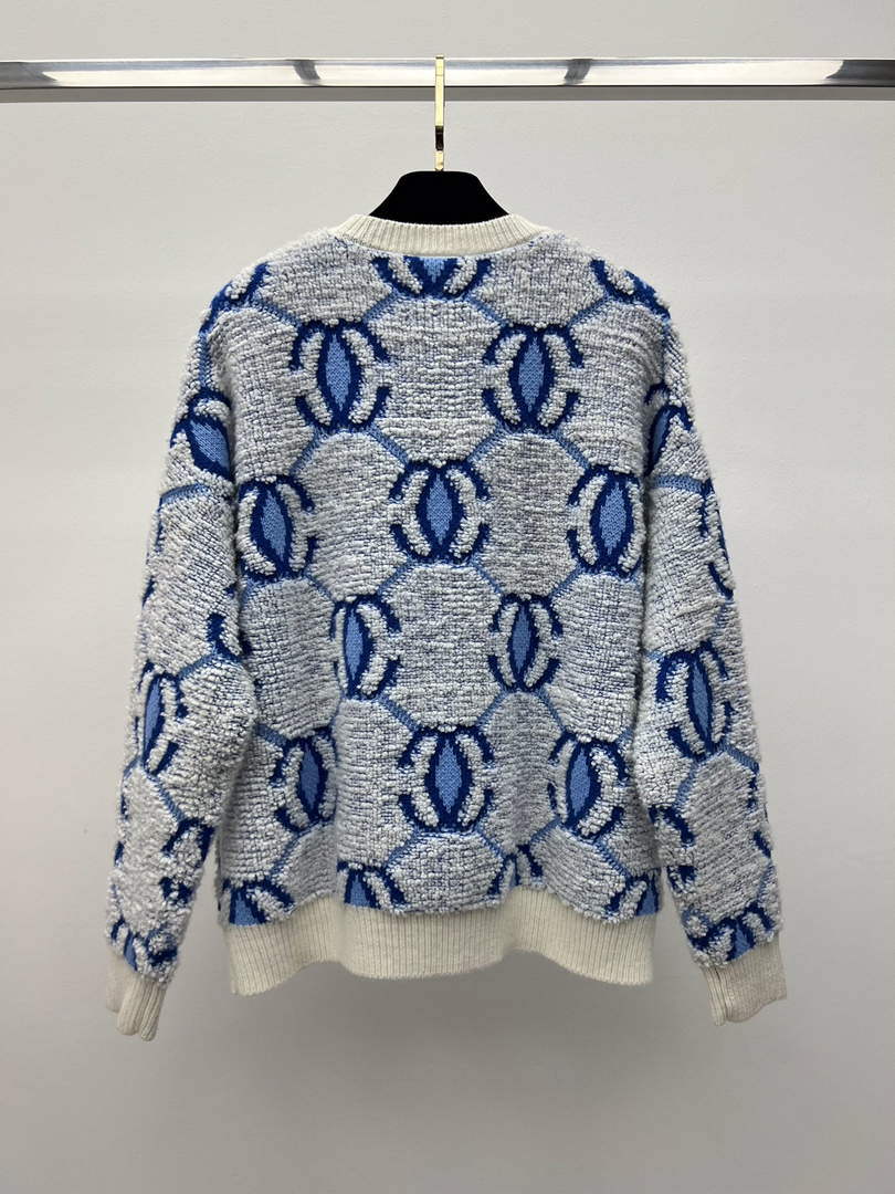 Chanel P73609 Women's Fashion Clothing Sweater C58712