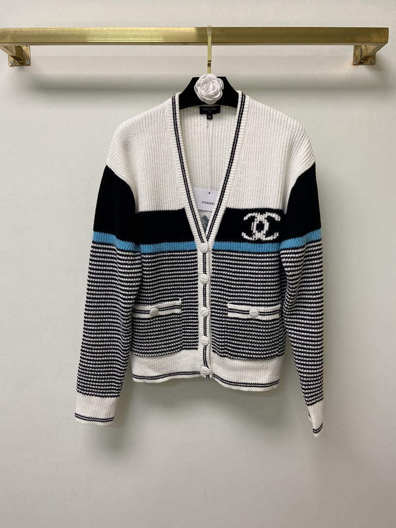 Chanel P73609 Women's Fashion Clothing Sweater C58713