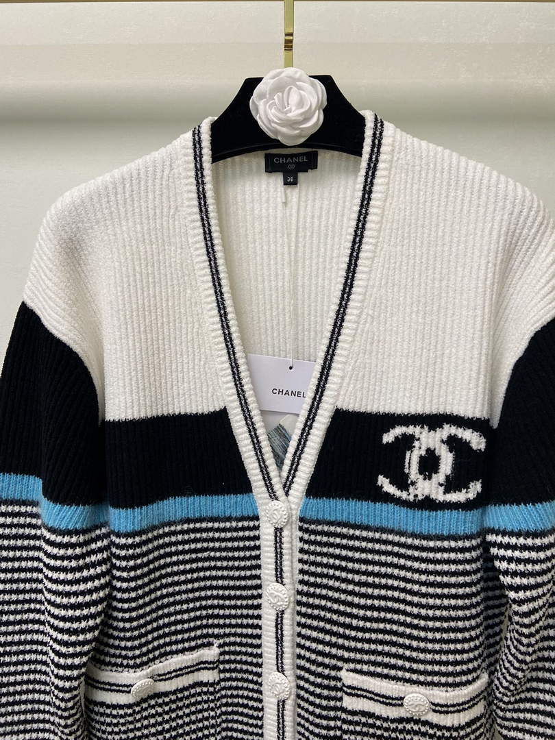 Chanel P73609 Women's Fashion Clothing Sweater C58713