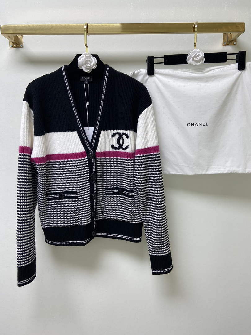 Chanel P73609 Women's Fashion Clothing Sweater C58714
