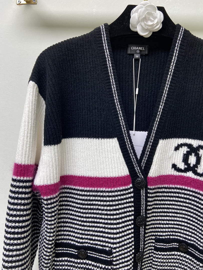 Chanel P73609 Women's Fashion Clothing Sweater C58714