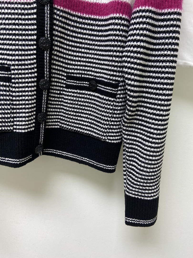 Chanel P73609 Women's Fashion Clothing Sweater C58714