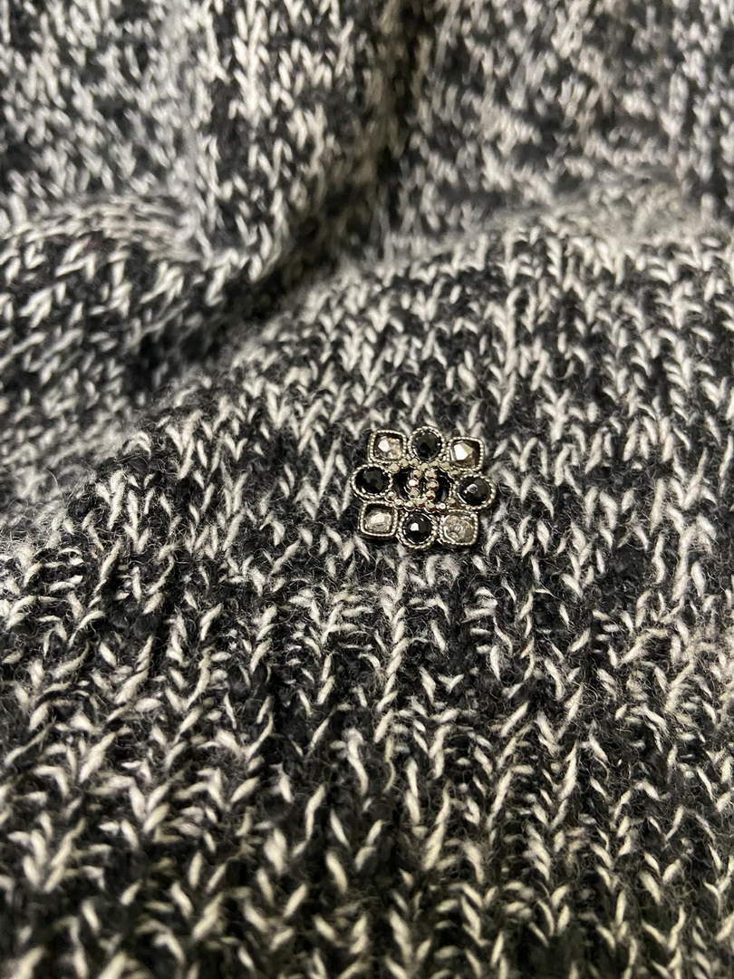 Chanel P73609 Women's Fashion Clothing Sweater C58715