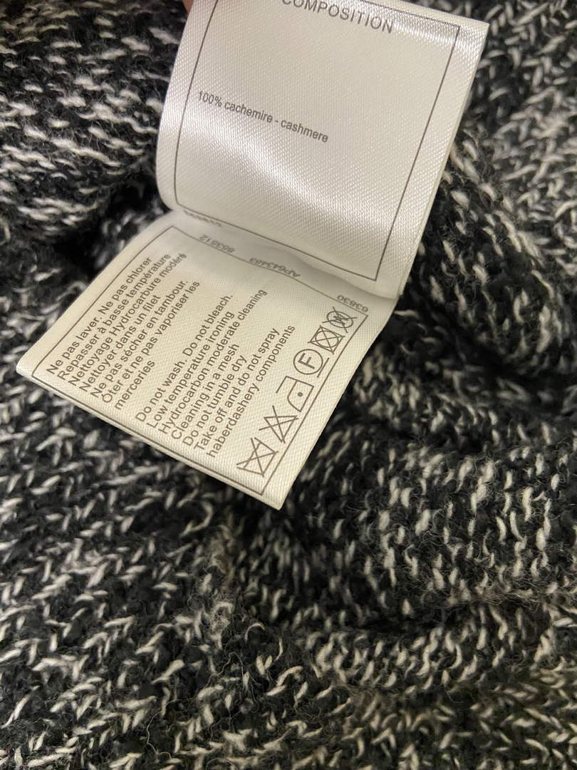 Chanel P73609 Women's Fashion Clothing Sweater C58715