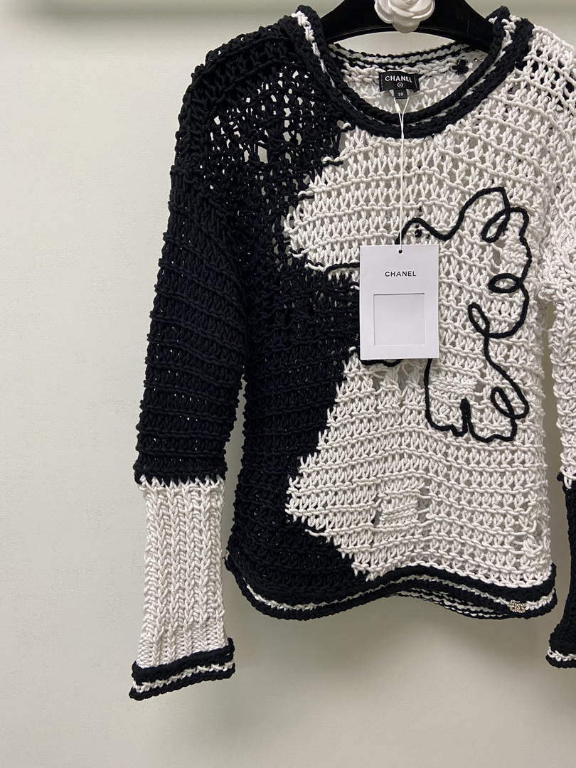 Chanel P73609 Women's Fashion Clothing Sweater C58716