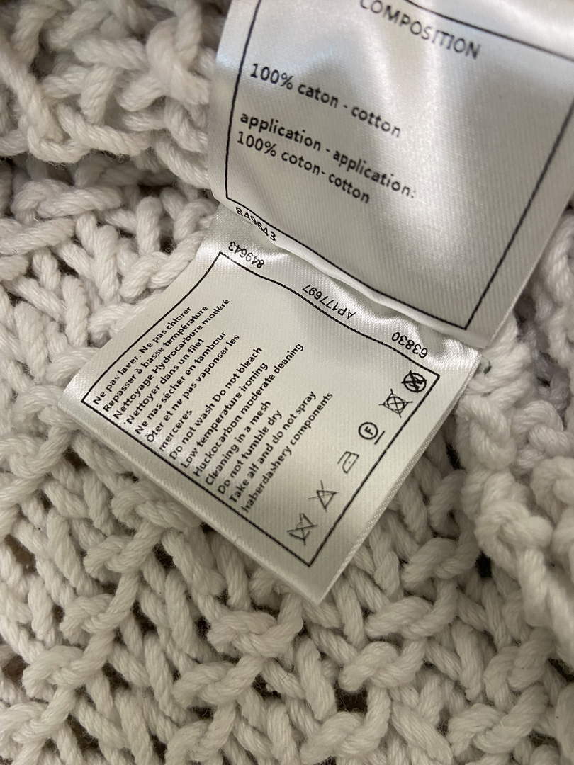 Chanel P73609 Women's Fashion Clothing Sweater C58716