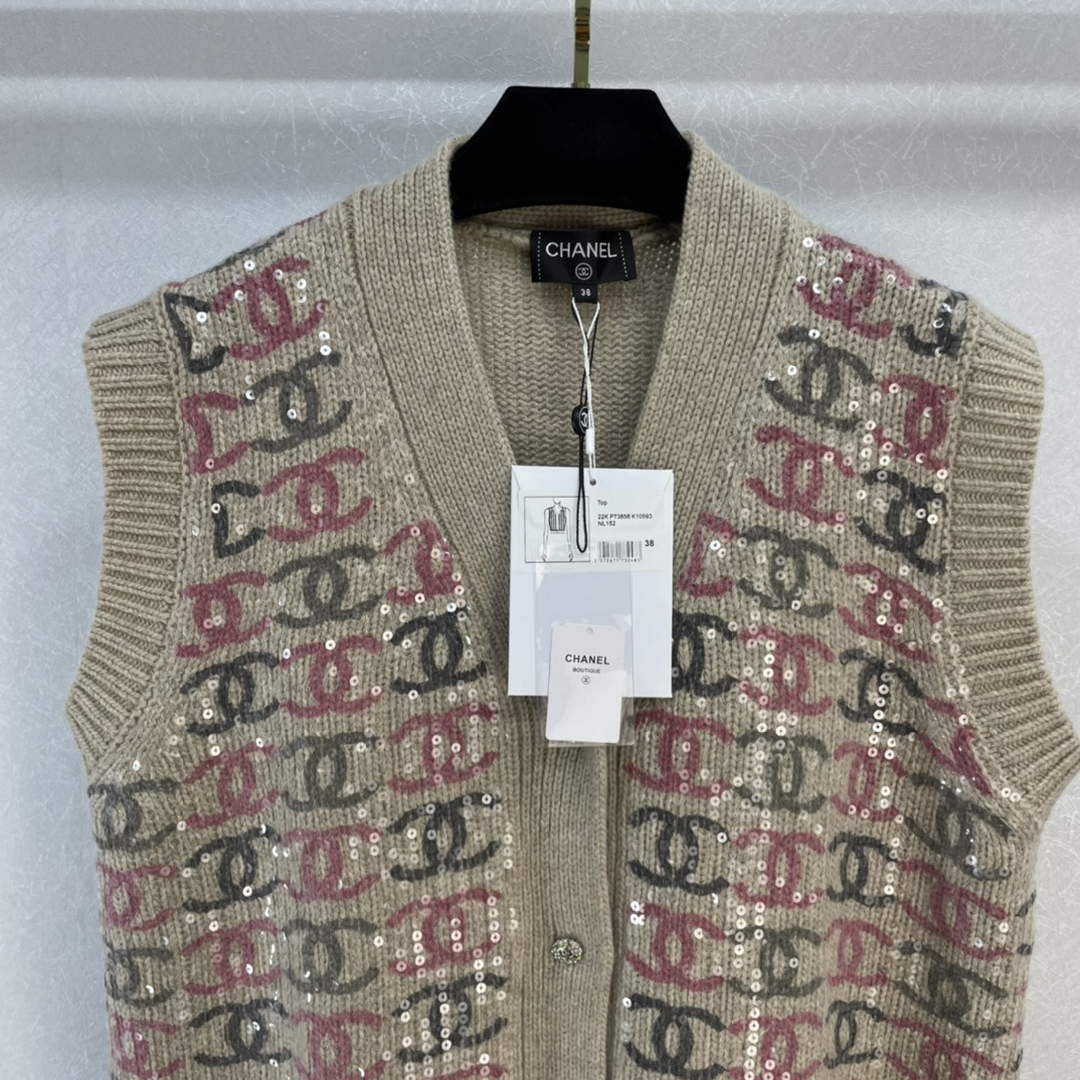 Chanel P73877 Women's Fashion Clothing Sweater C58717