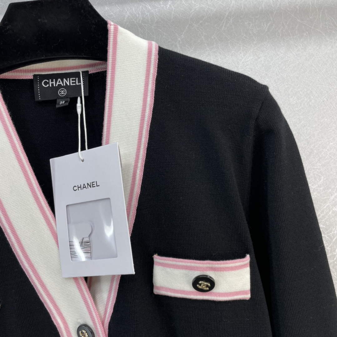 Chanel P73877 Women's Fashion Clothing Sweater C58718