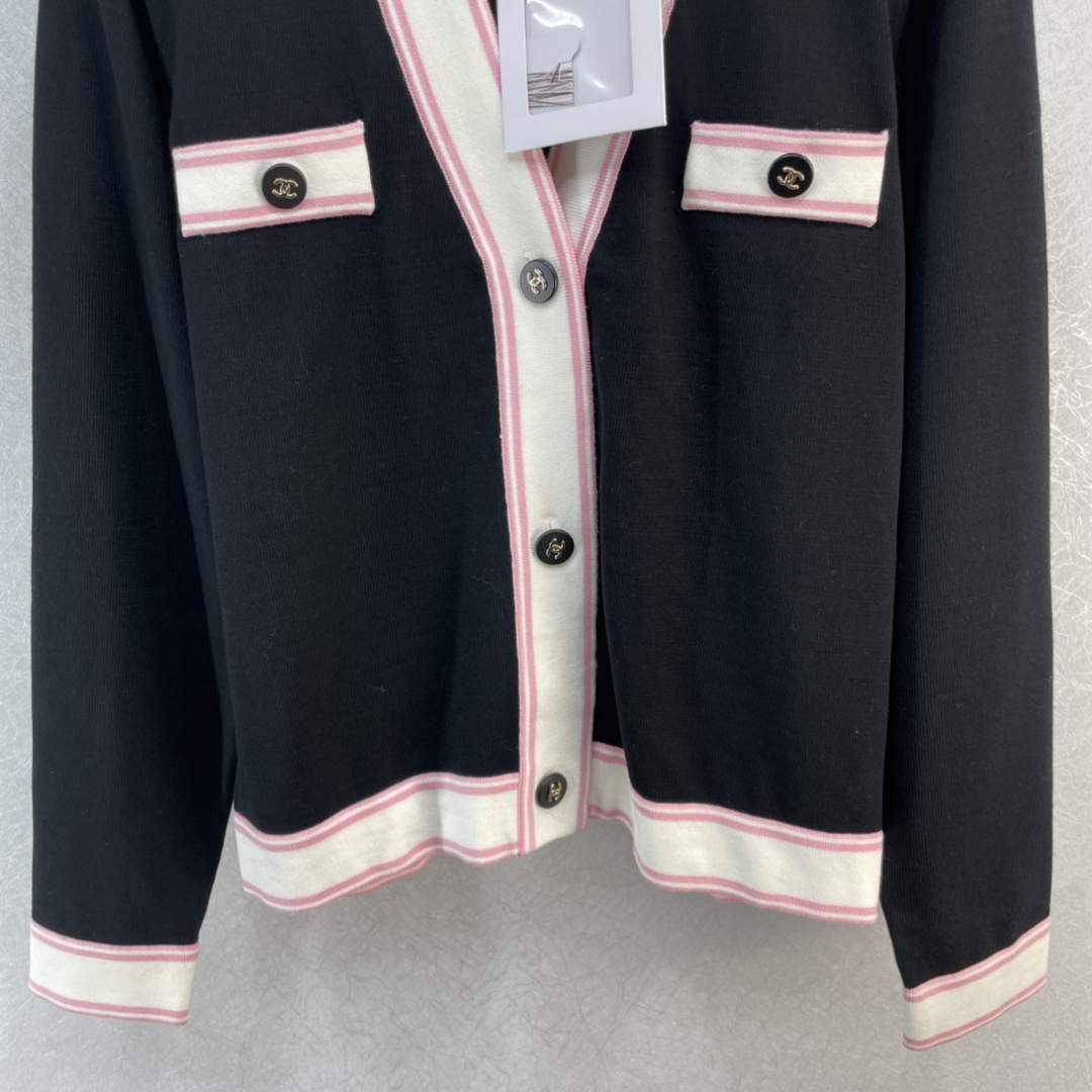 Chanel P73877 Women's Fashion Clothing Sweater C58718