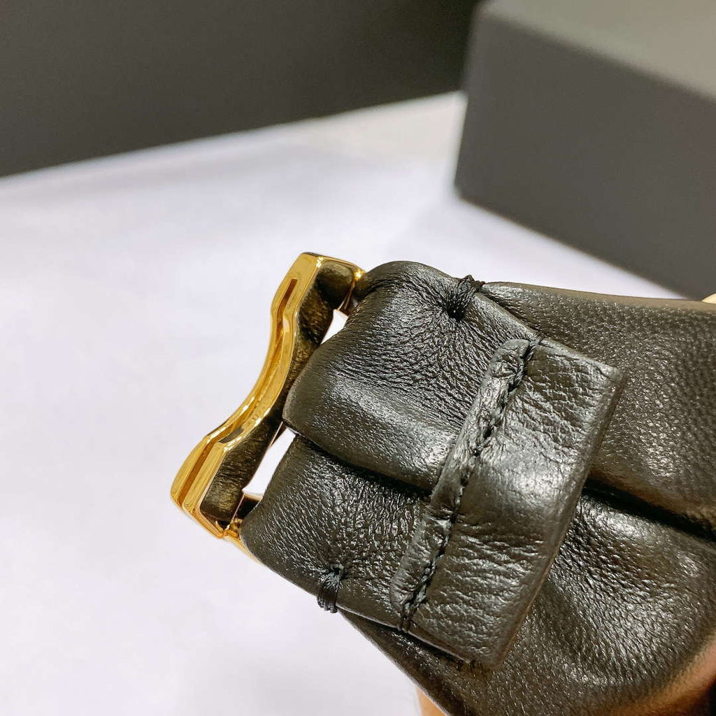 Chanel polished CC brass buckle Sheepskin elastic belt AA0936