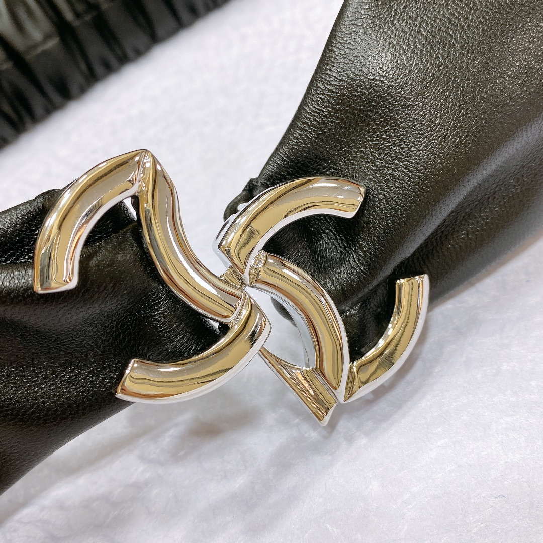Chanel polished CC brass buckle Sheepskin elastic belt AA0937