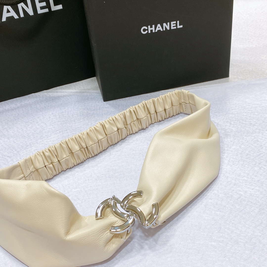 Chanel polished CC brass buckle Sheepskin elastic belt AA0939