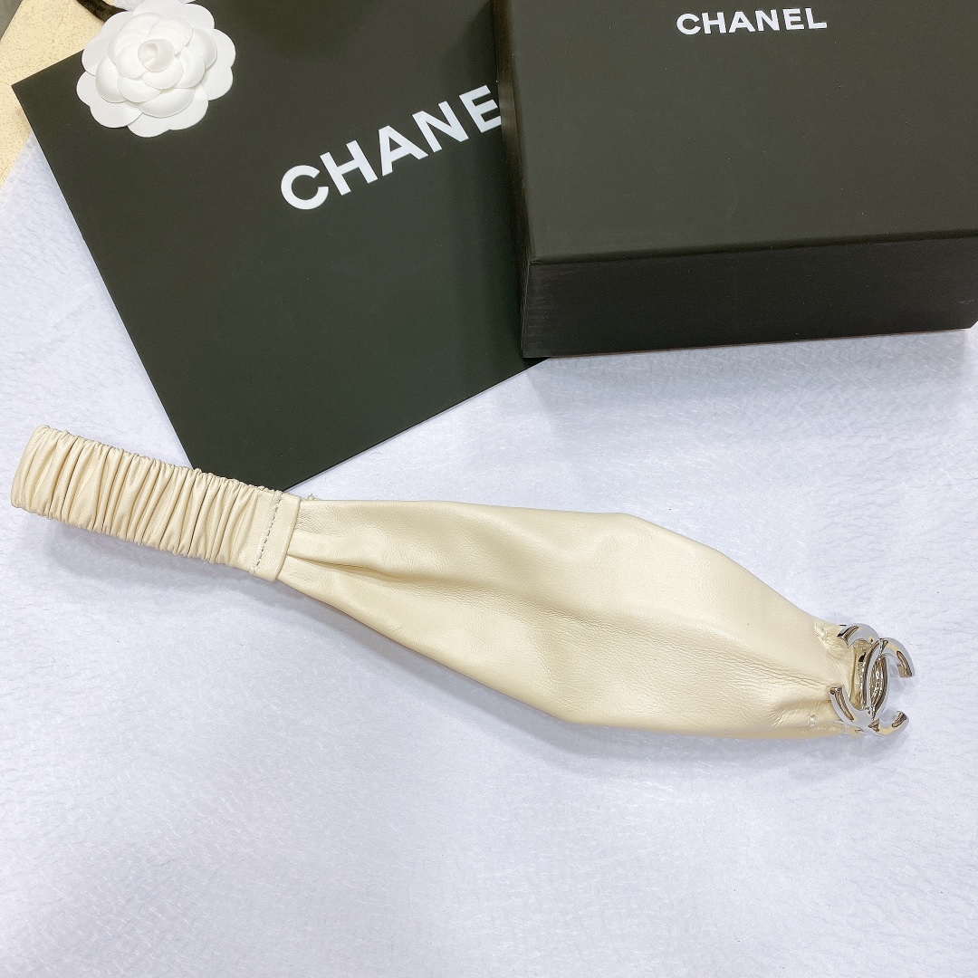 Chanel polished CC brass buckle Sheepskin elastic belt AA0939