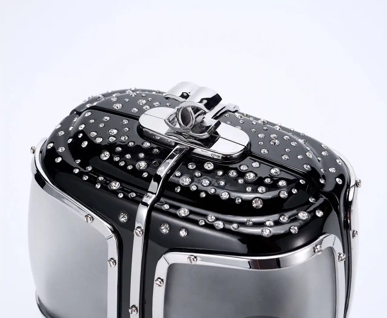 Chanel Resort 2019 Ski Gondola Turquoise Runway Swarovski Minaudi¨¨re Bag AS1200 Black