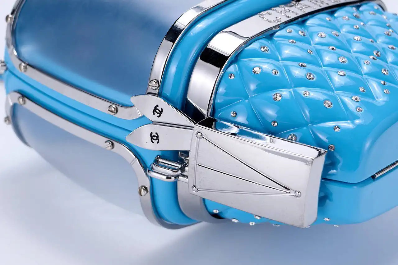 Chanel Resort 2019 Ski Gondola Turquoise Runway Swarovski Minaudi¨¨re Bag AS1200