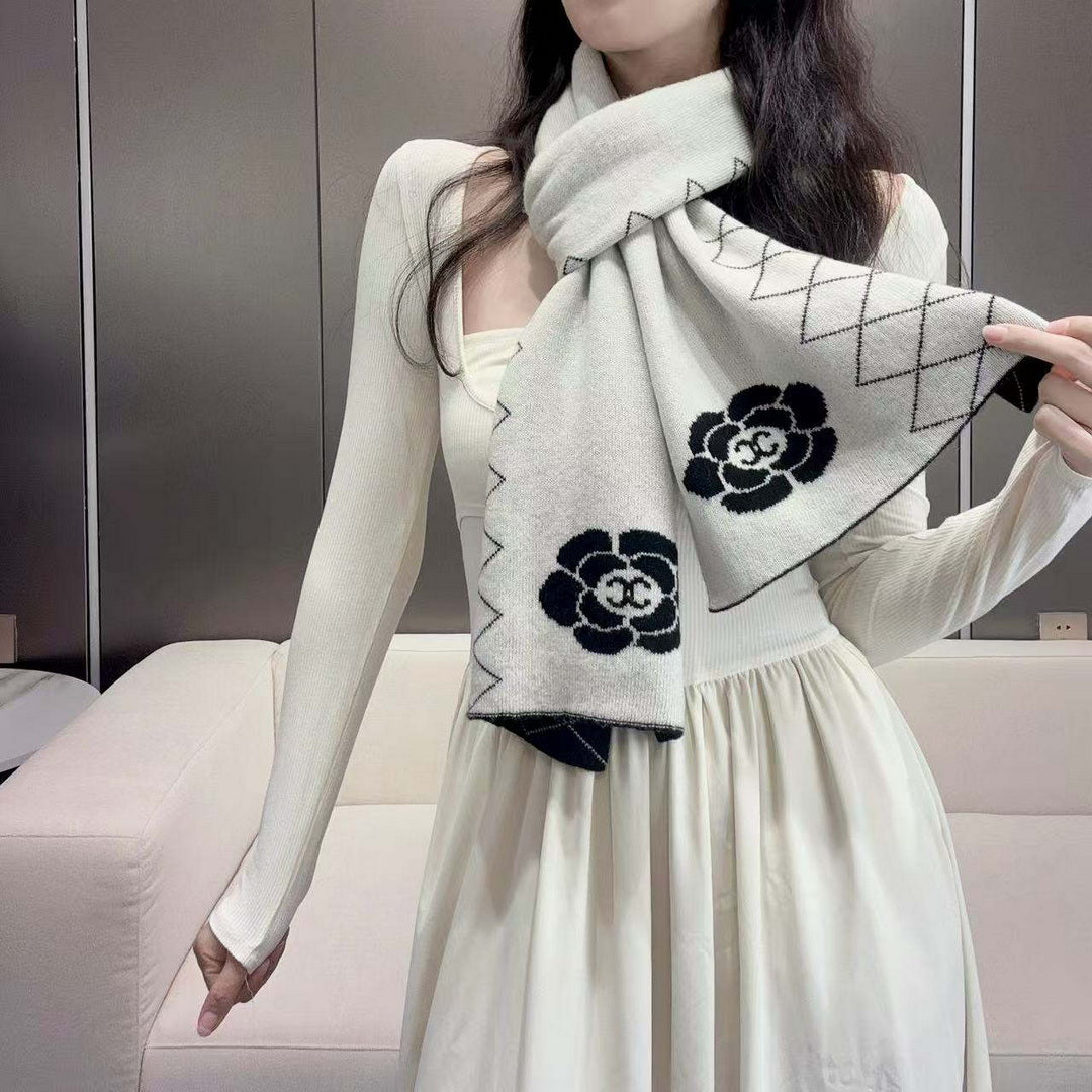 Chanel Scarves Fashion Scarf C81496
