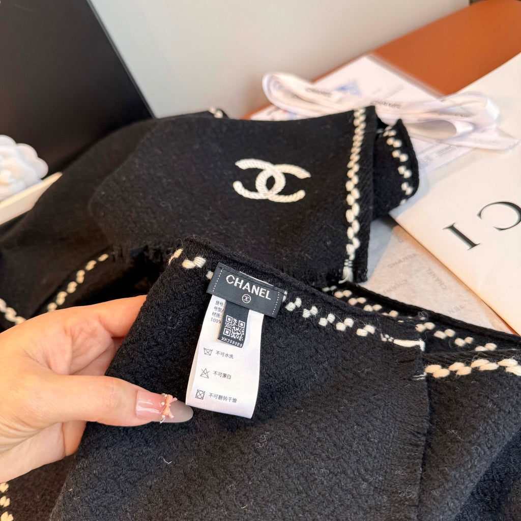 Chanel Scarves Fashion Scarf C81502