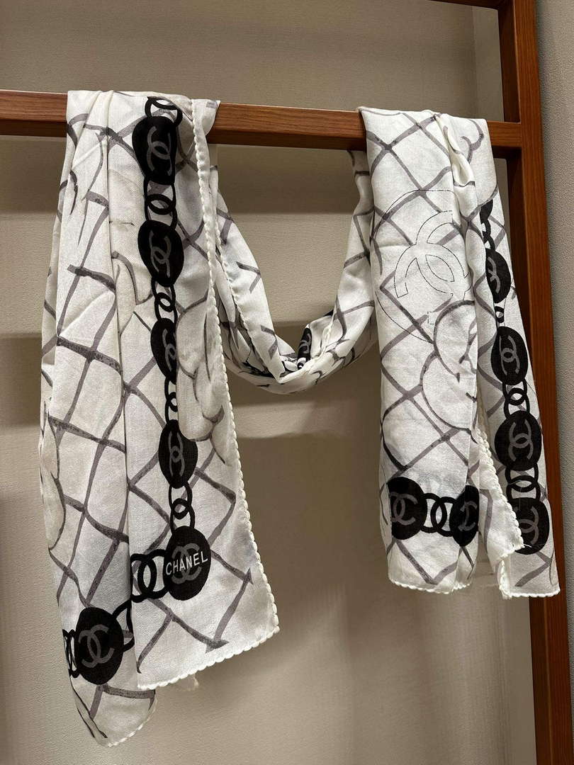 Chanel Scarves Fashion Scarf CC46236