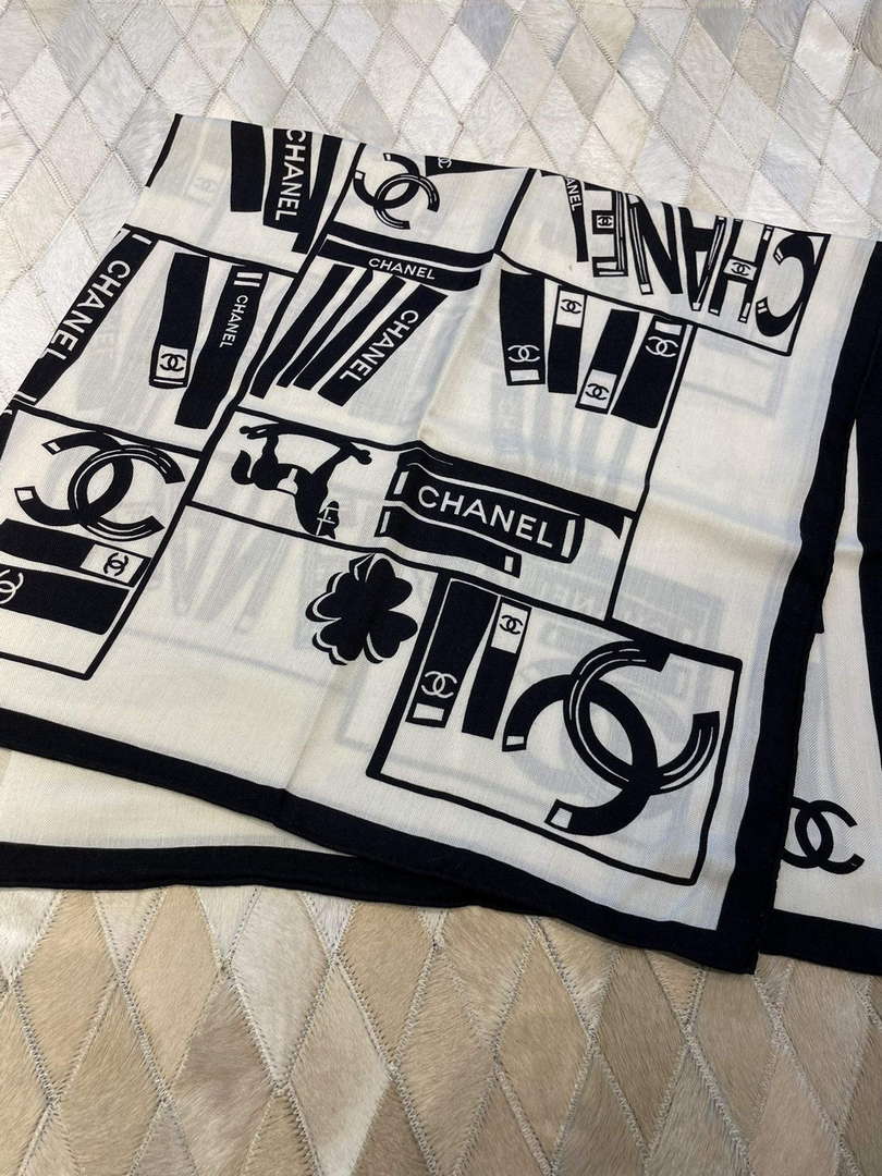 Chanel Scarves Fashion Scarf CC46237