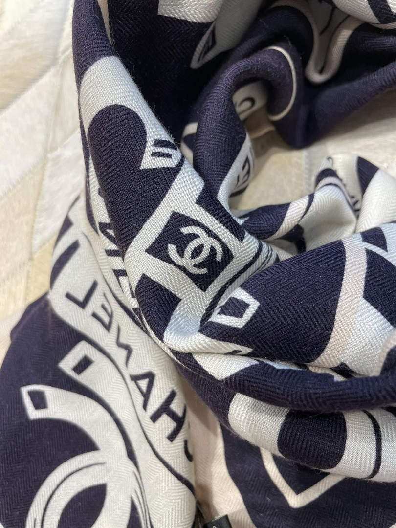 Chanel Scarves Fashion Scarf CC46238
