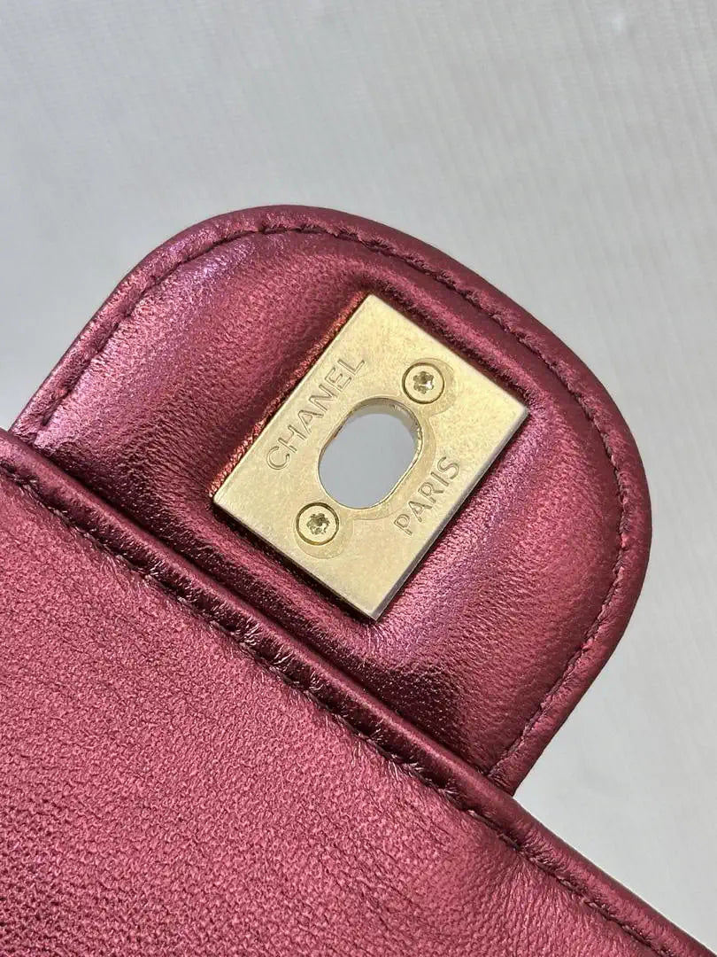 Chanel Small Clutch with Chain  Mirror Calfskin & Gold-Tone Metal  AP4892 Red