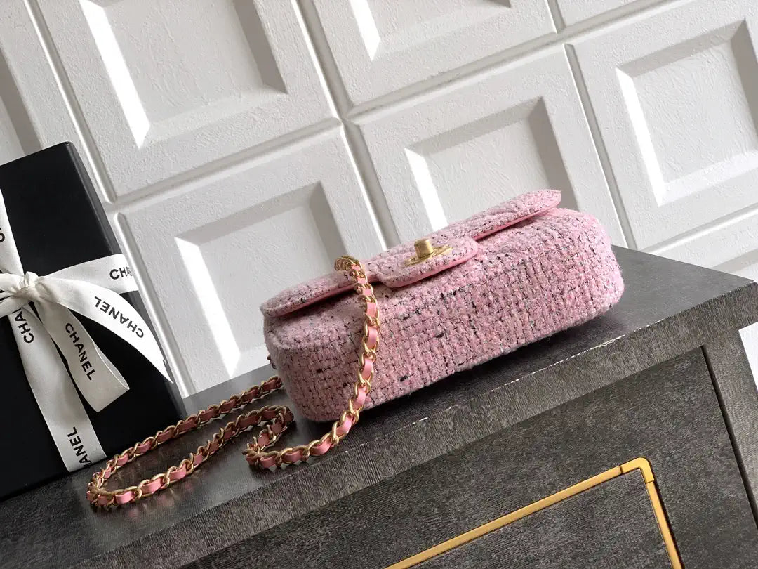 Chanel Small Clutch with Chain Tweed & Gold Metal AP4892 Pink