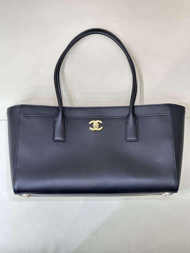 Chanel Small Shopping Bag Calfskin & Gold-Tone Metal AS6243 Black
