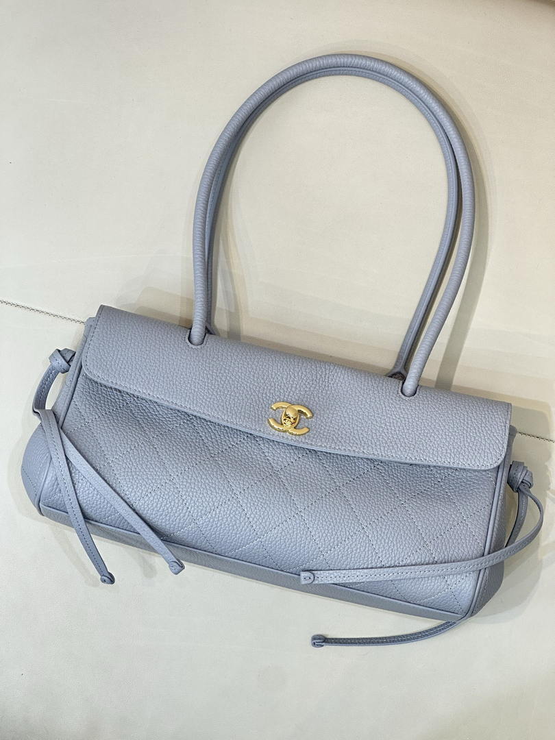 Chanel Small shopping bag Grained calfskin & gold-tone metal AS6288 Light Blue